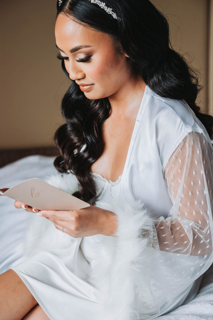 Bride reading note