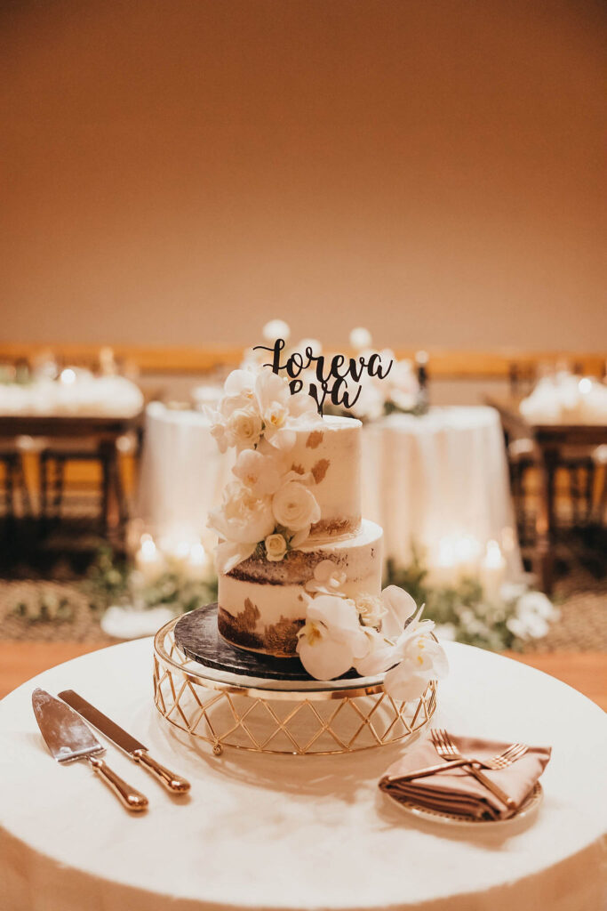 Winter wedding reception details and décor from wedding at Woodbridge Golf and Country Club 