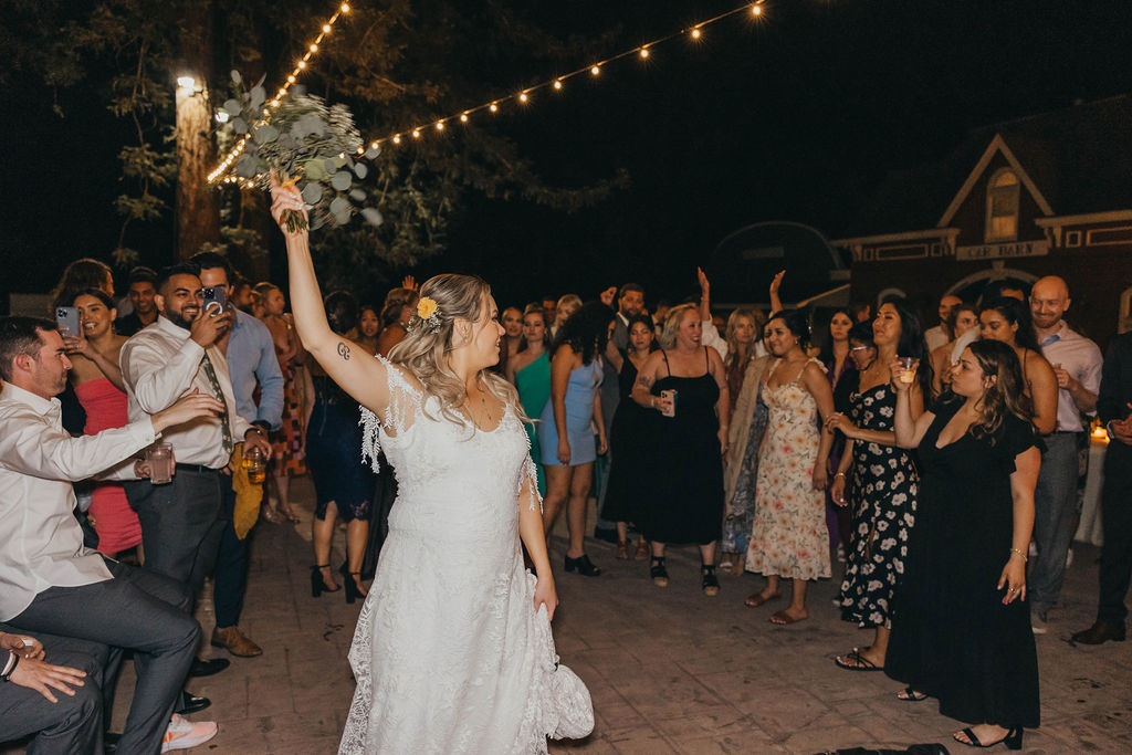 Open dancing during California wedding reception