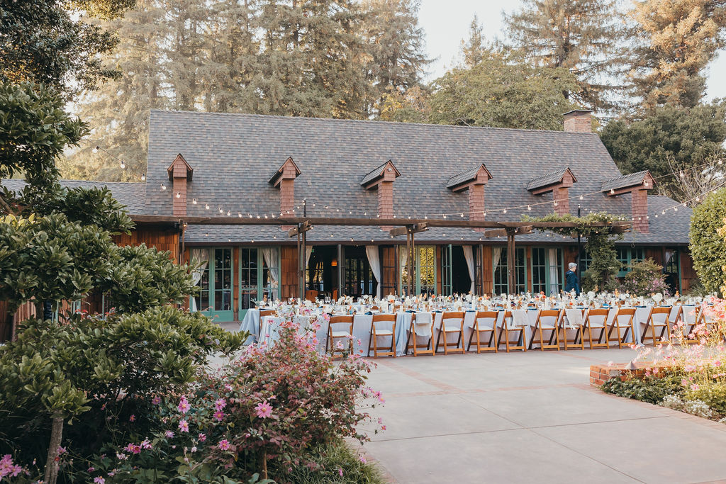 An outdoor wedding reception at The outdoor Art Club